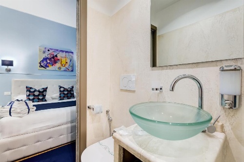 Easy Budget Colosseo image 28